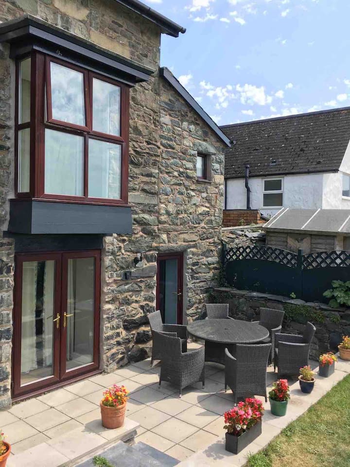 Min y don Town House near Barmouth harbour Houses for Rent in