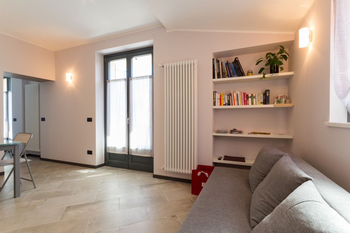 Successful Airbnb property: Casa Mana: the hidden gem of Alba + parking in Alba