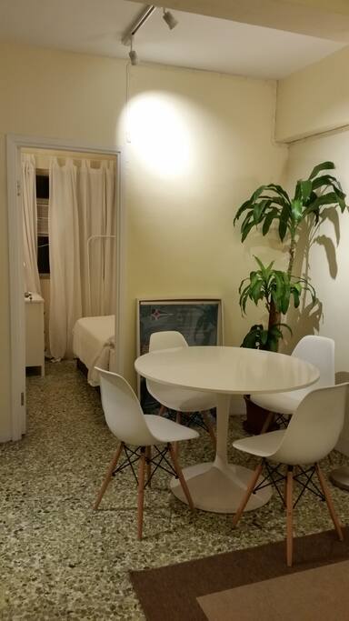 Freshly decorated, 2 bedroom apt. in a quiet haven in Central. Bright, sunny, green surroundings. 5 min. walk to Central & Sheung Wan MTR and Central Airport Express station.