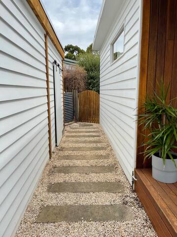 Family beach house to relax and enjoy gallery image 3