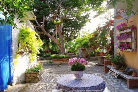 Sicilian Mountain Oasis - Entire Villa