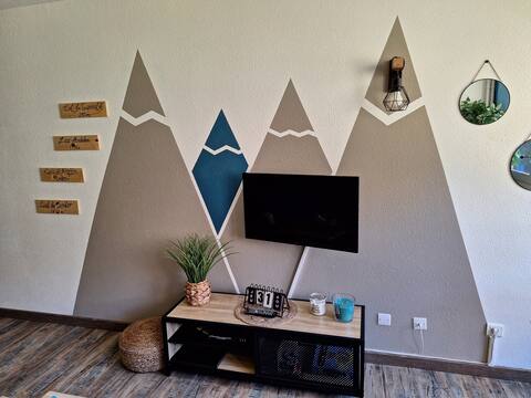 Pretty La Mongie Studio at the foot of the ski slopes