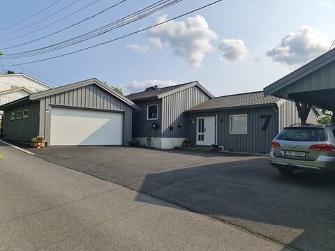 Large and great family house for rent in arendalsuka