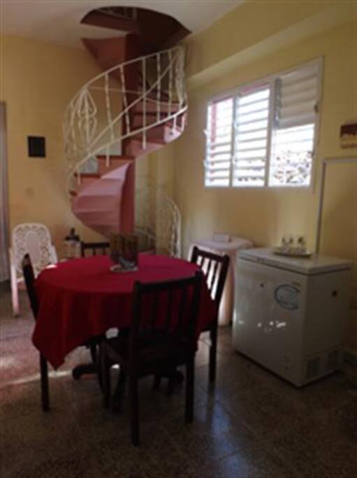 Escalera de Acceso al departamento en el segundo Nivel