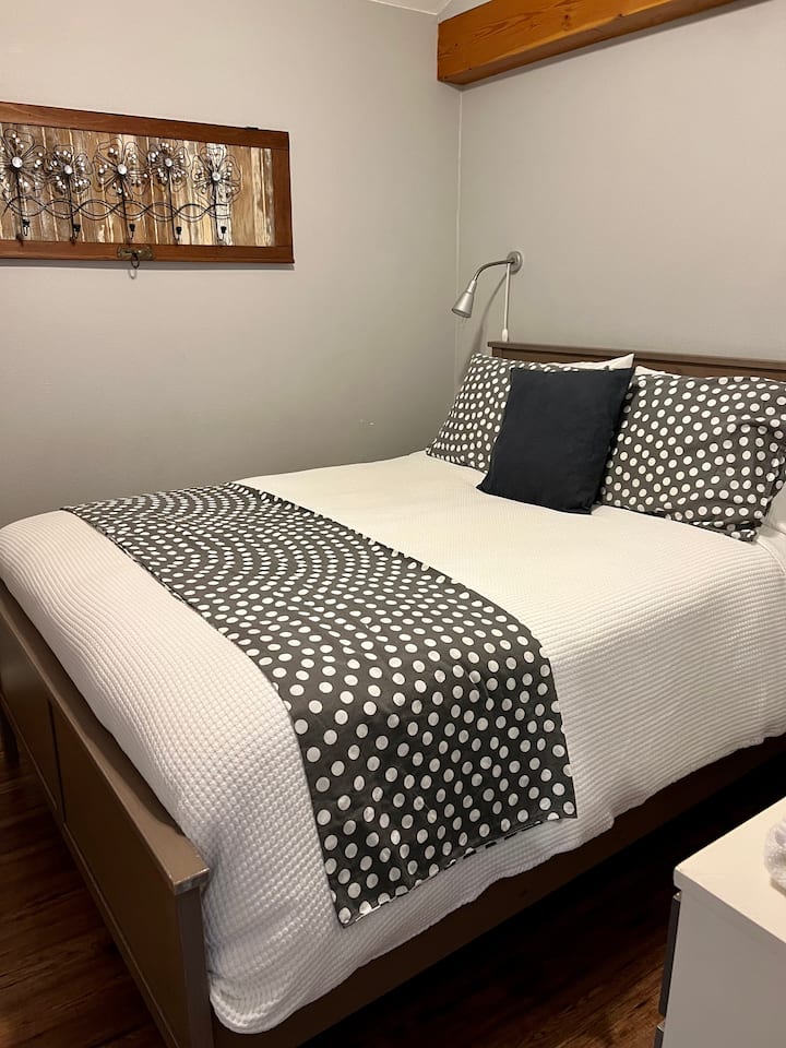 Cozy Queen Bedroom