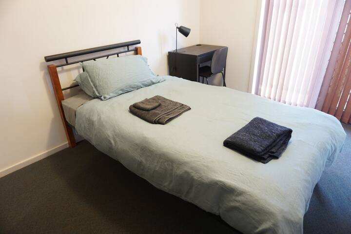 Room 2 Jilukuru at The Knox