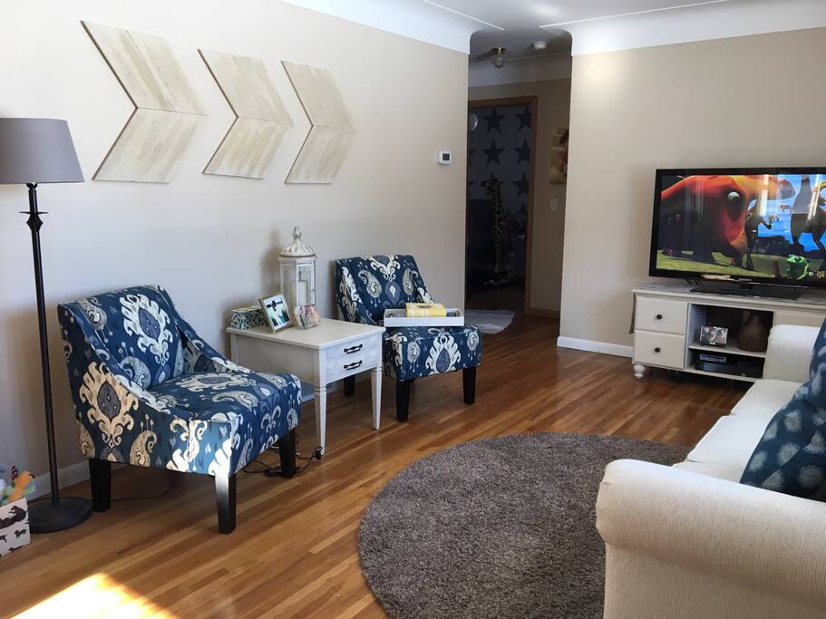 Front living room with 50” tv