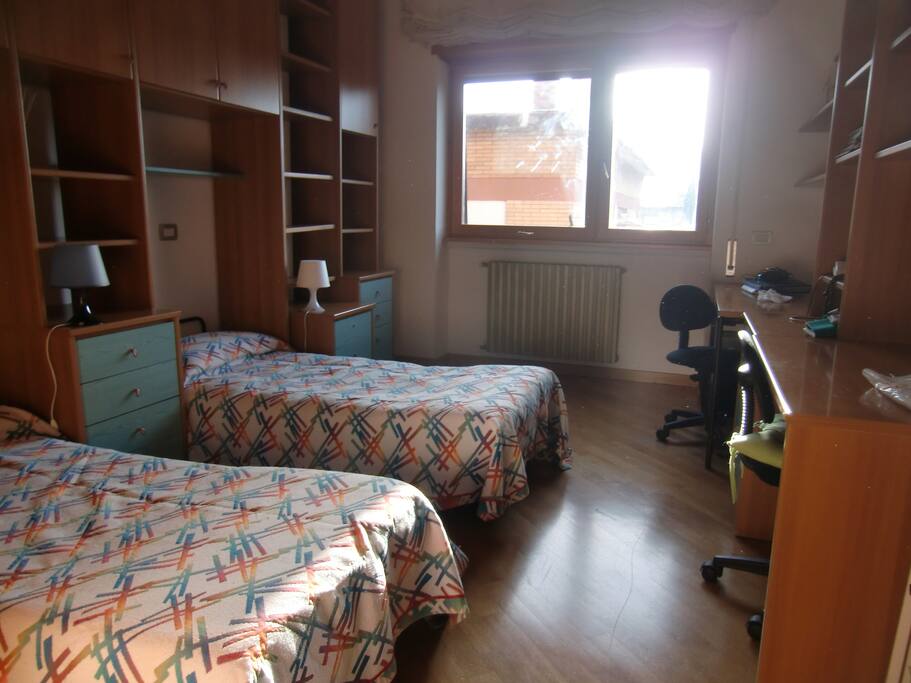 Ampia camera a due letti