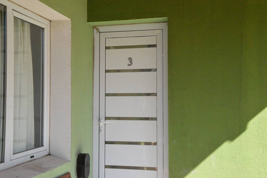 Puerta de entrada al duplex