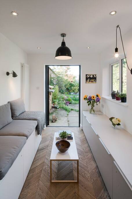 Kitchen snug