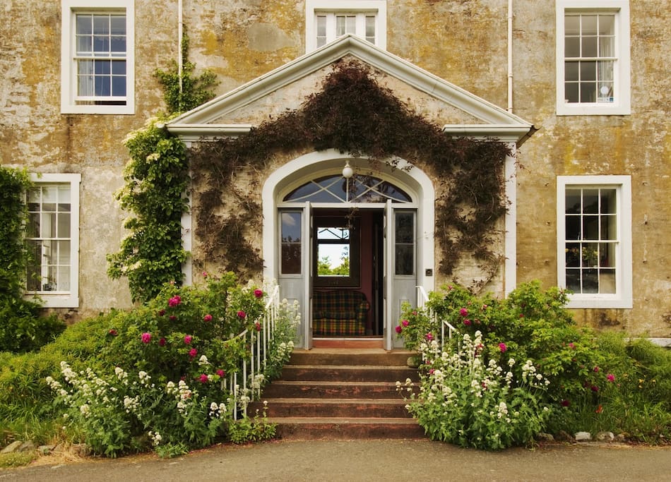Front door awaiting your arrival....