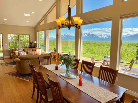 180° Mountain Views~Luxury Chalet~Mountain Retreat