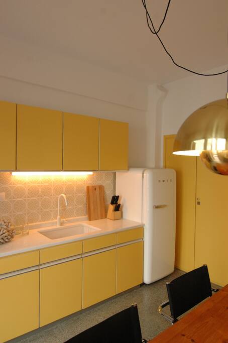 Kitchen & Dining area