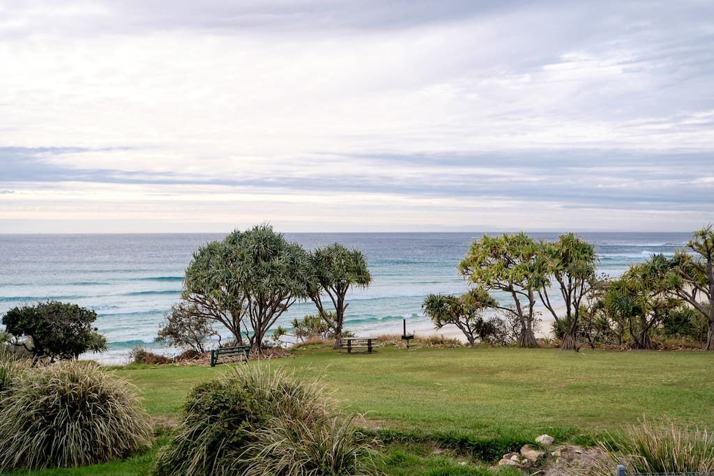 Wonderful north facing views over Deadmans Beach out to the Coral Sea.