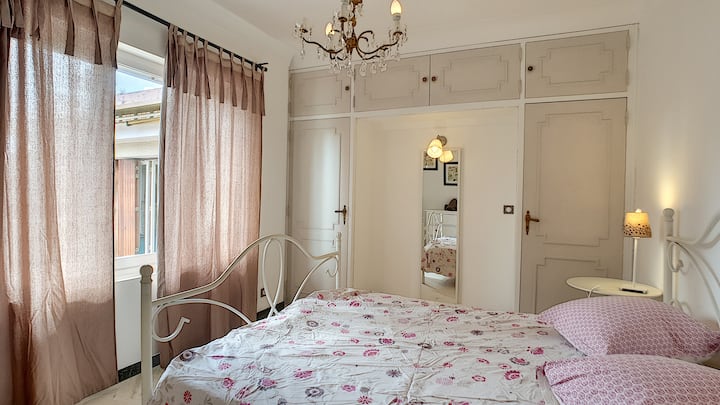 ห้องนอน 1 ชั้นระเบียงคู่