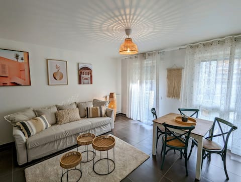 Fully equipped T2 7 minutes from Paris