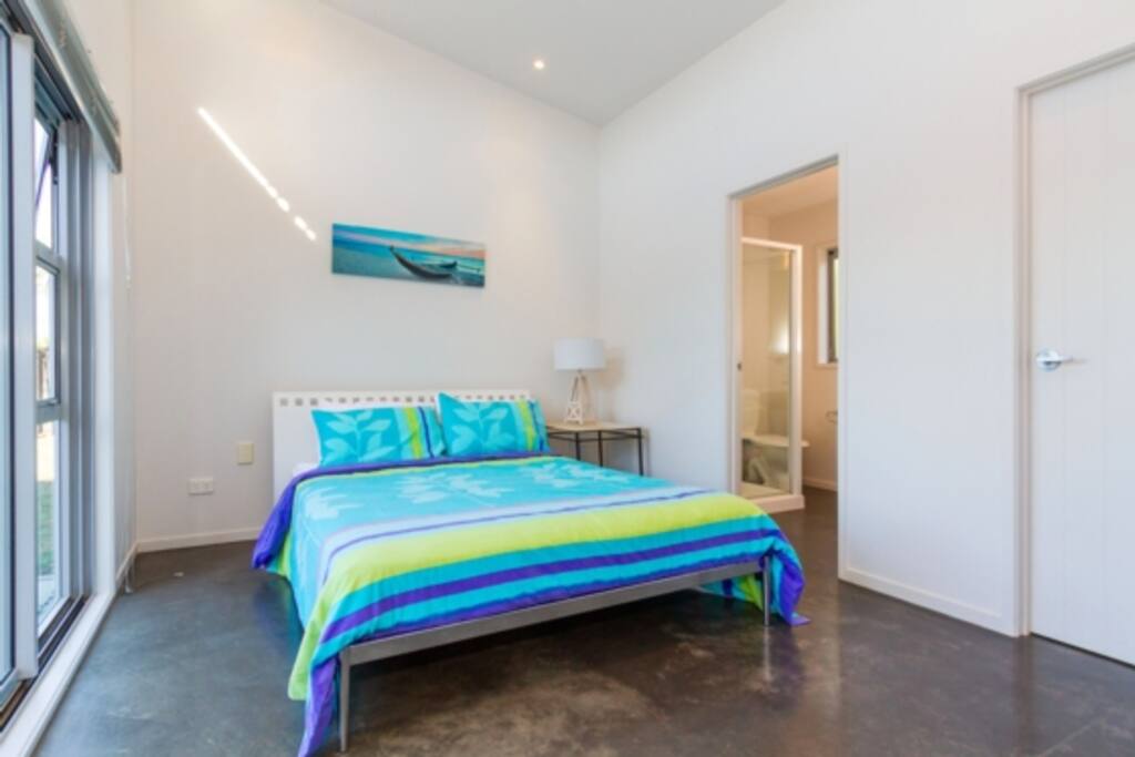master bed - Omaha Beach bach or holiday home