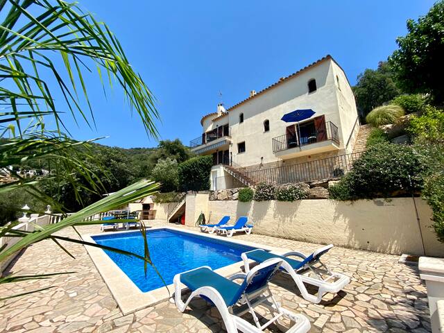 Villa con impresionantes vistas y piscina privada. gallery image 3