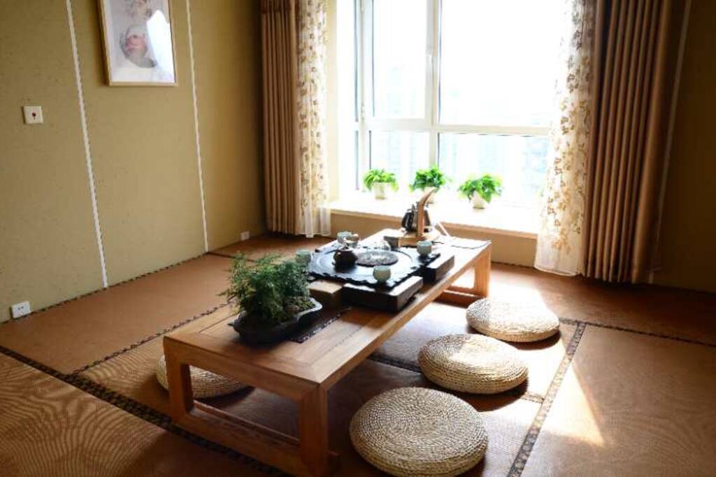 卧室塌塌米