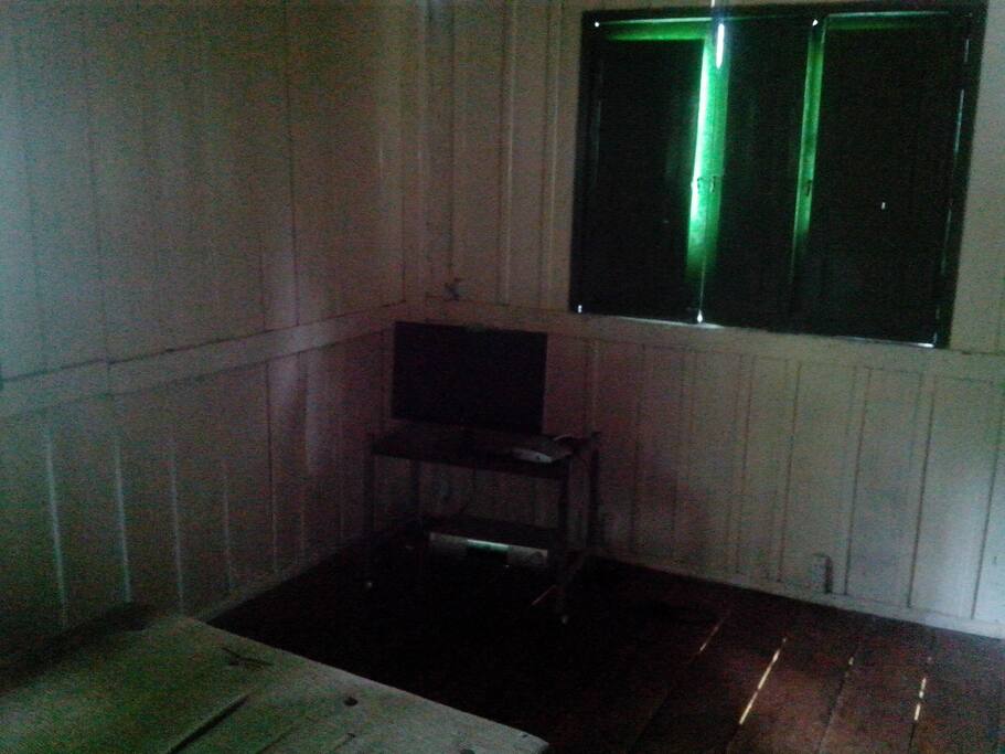 it´s my dad´s house, so you can stay while he travels.