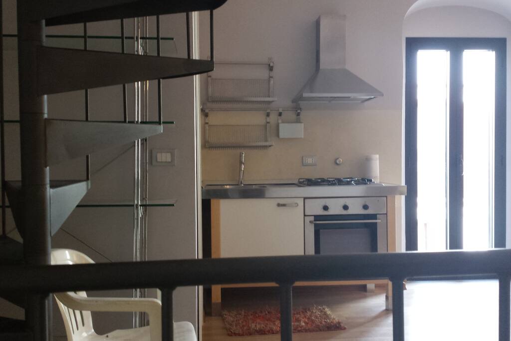 Ingresso ed angolo cucina