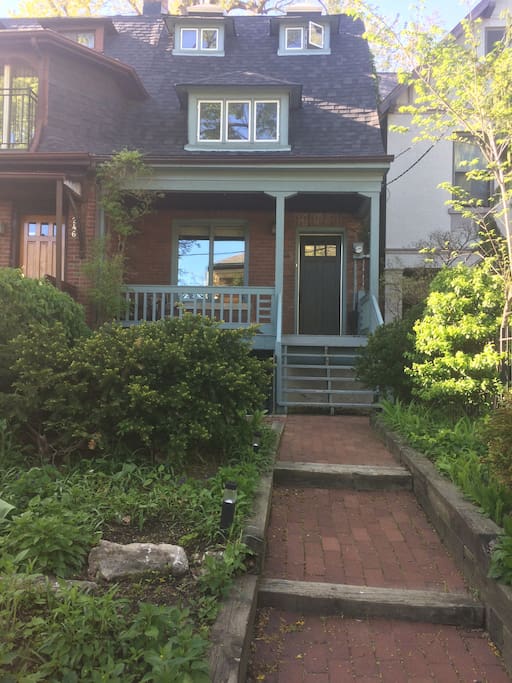 244 Cottingham St.