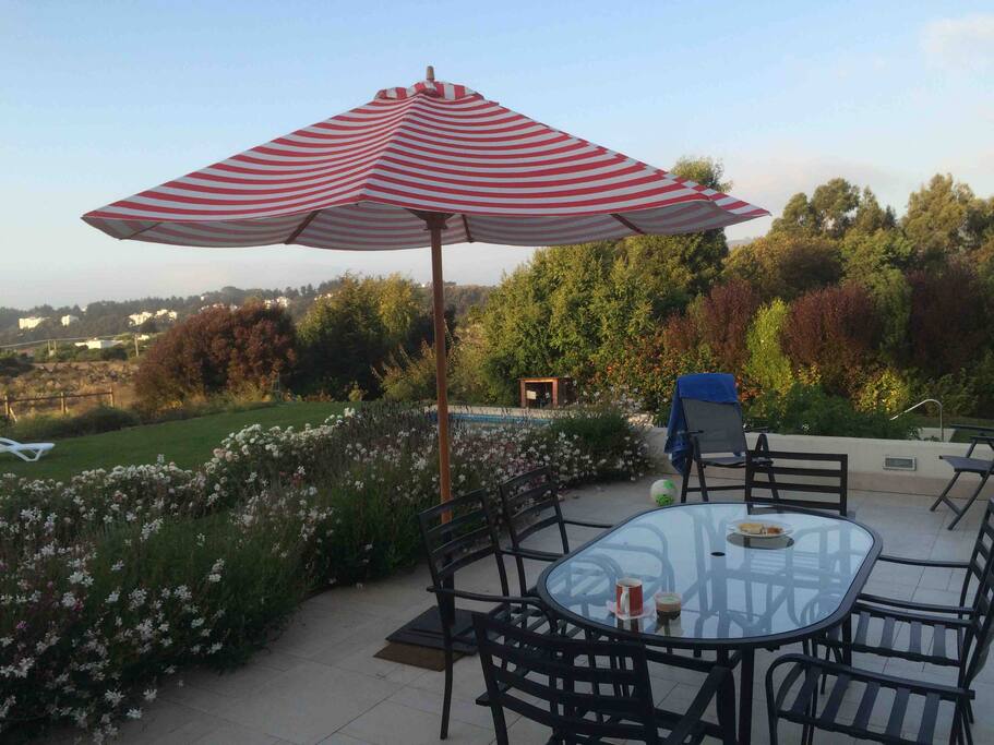 Terraza con parrilla