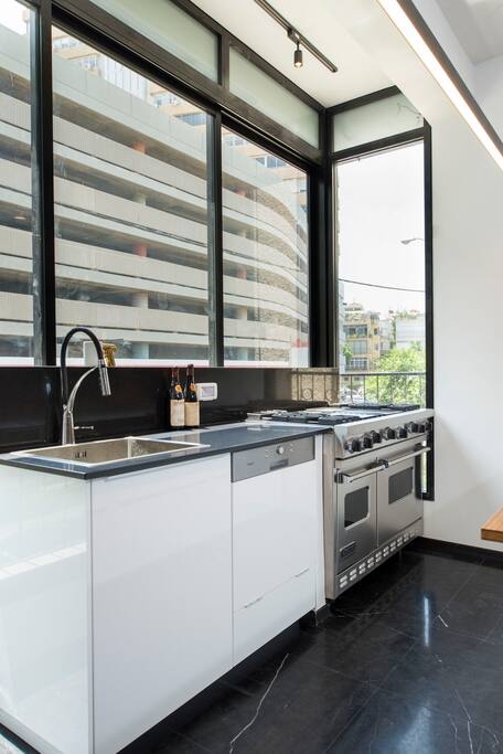 dinning area / kitchen