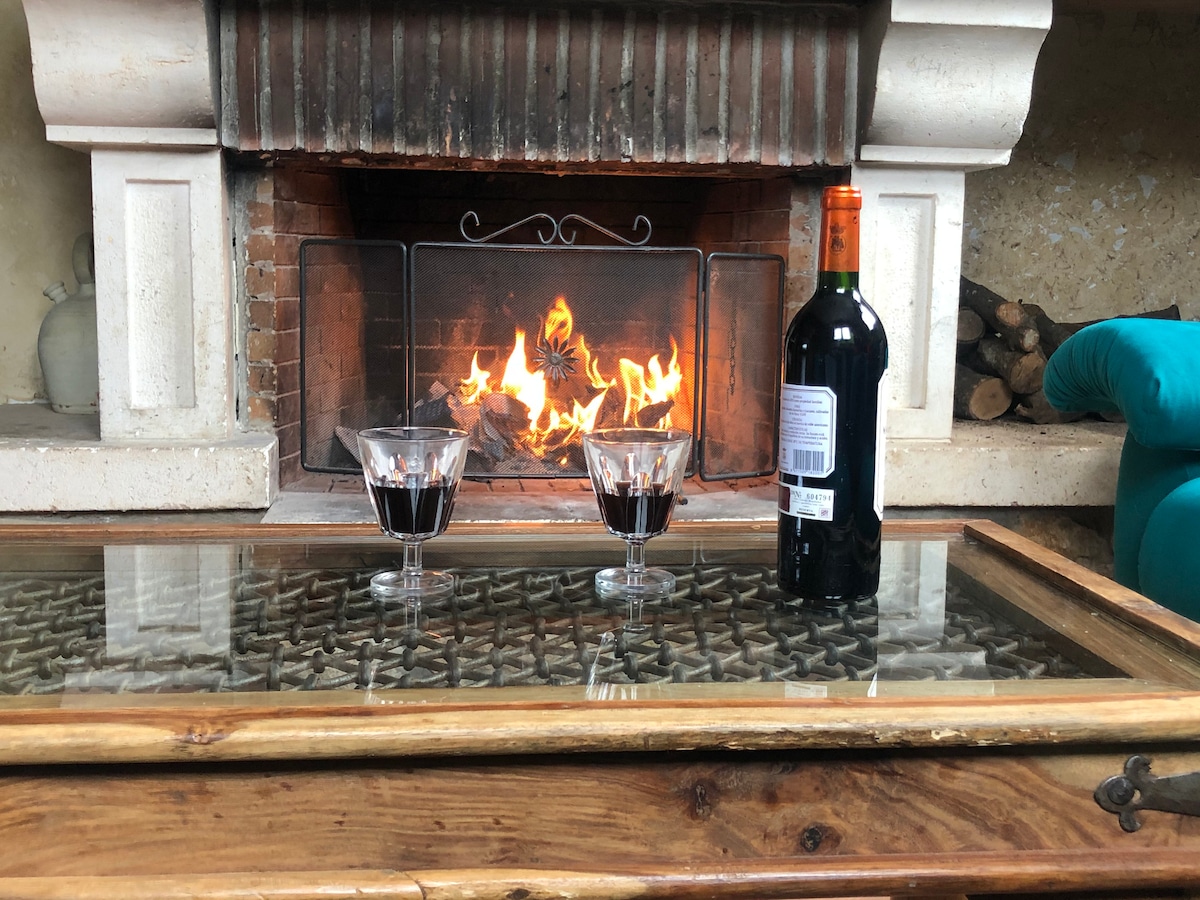 Top Airbnb: Rural Paleolithic. Salgüero Juarros (Burgos) 09/215 in Burgos