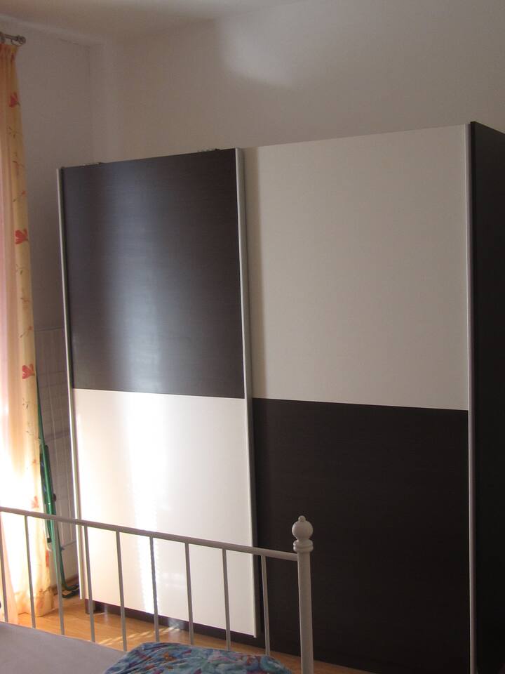 Спалня 2