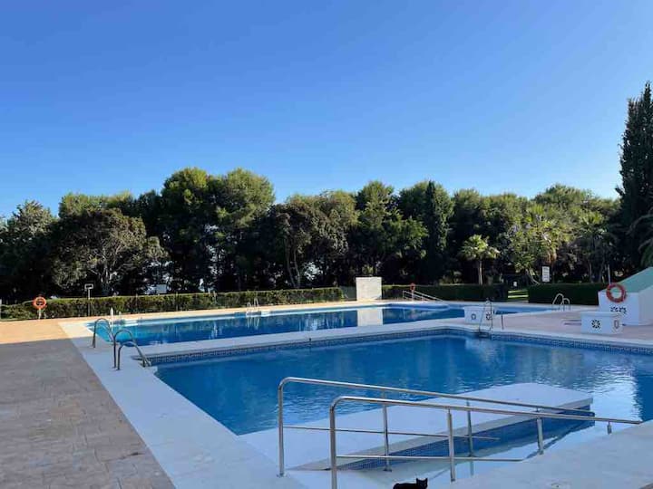 Hercules Pool Vacation homes for Rent in Benalmádena