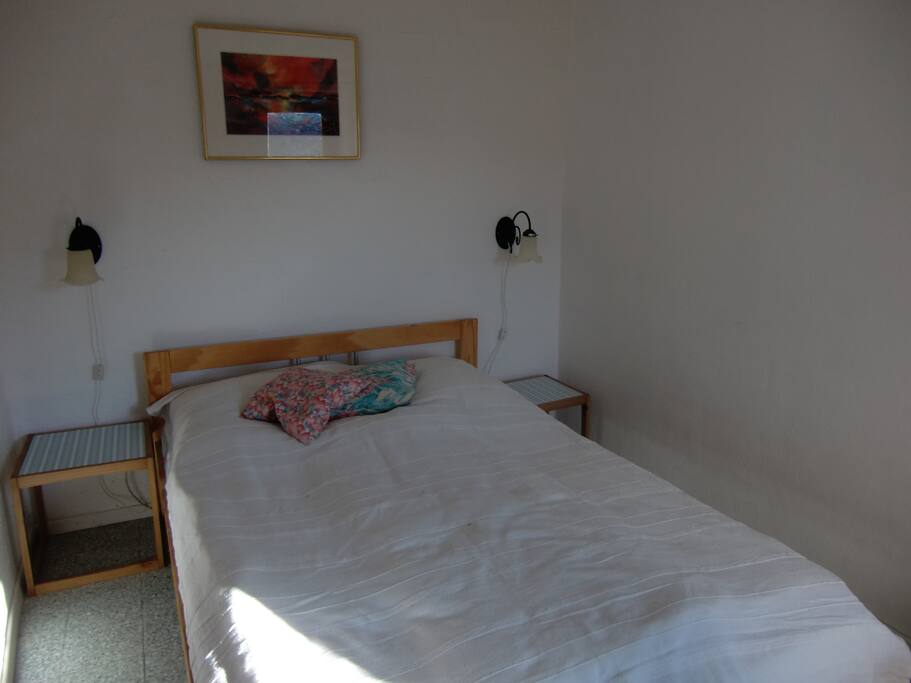 Schlafzimmer (Bett 1,40 cm)