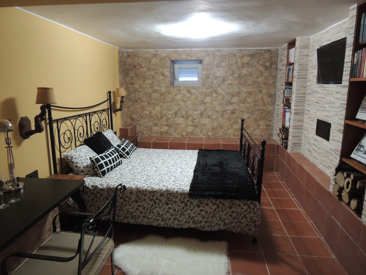 Dhomë apartamentesh në katin përdhes