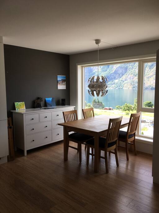 The dining area in the living room with view over the Aurlandsfjord.