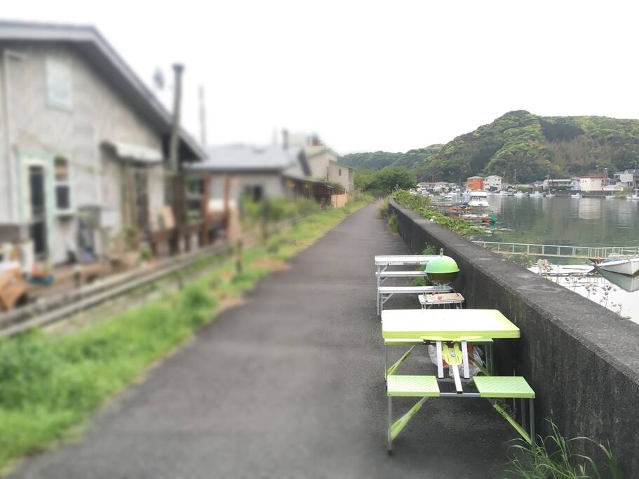 川沿いでゆっくりと、BBQも可
Slowly along the river, BBQ also acceptable
