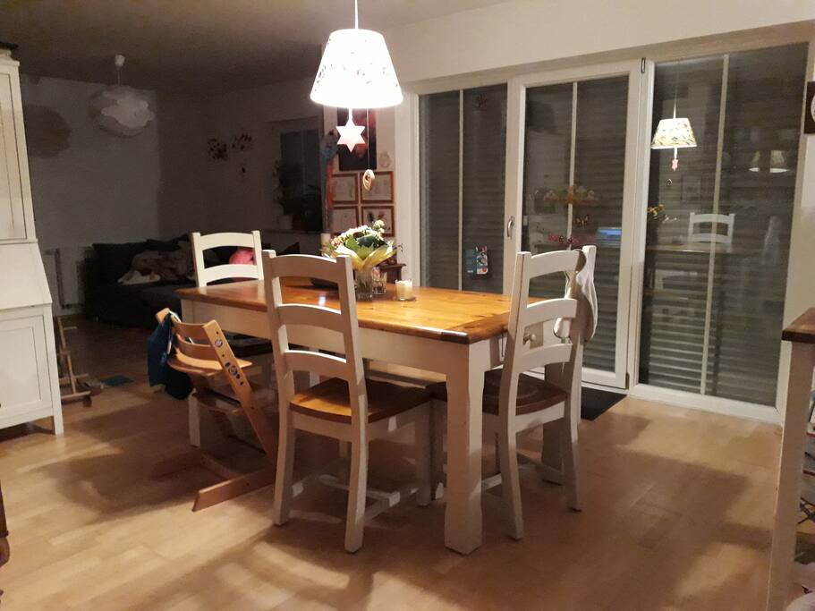 Essbereich (Südseite, tagsüber schön hell)