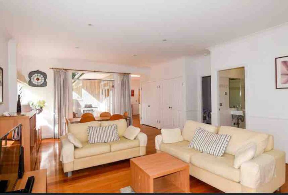 Lounge room