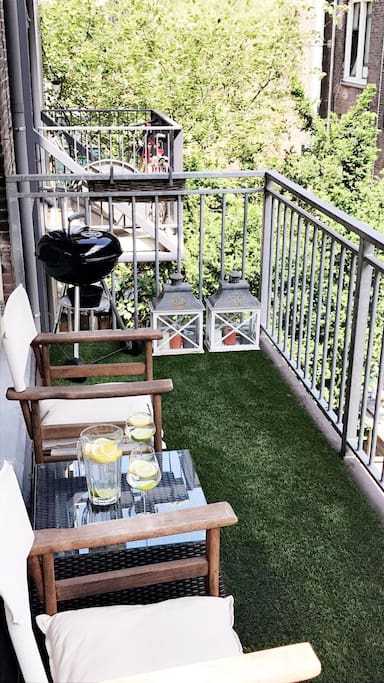 Surrounded by green scenery, the balcony is perfect for a BBQ or some drinks.