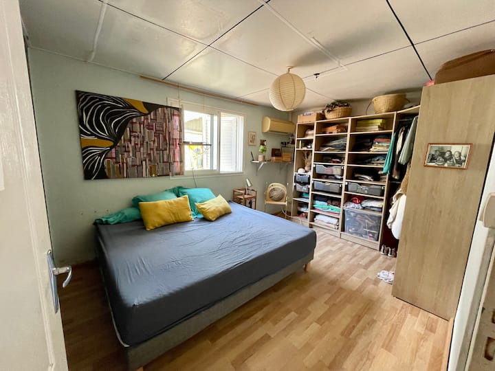 Основна спалня - двойно легло 