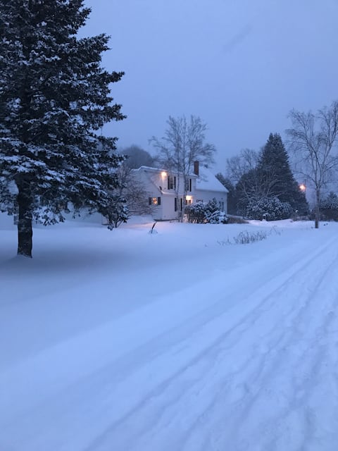 Cozy Waterfront Apt - Steps from VAST/LVRT