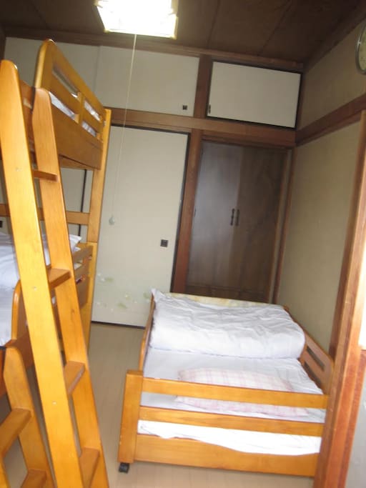 3bed room (2)
