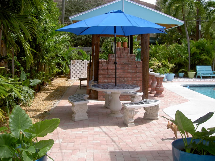 Tropical tiki area