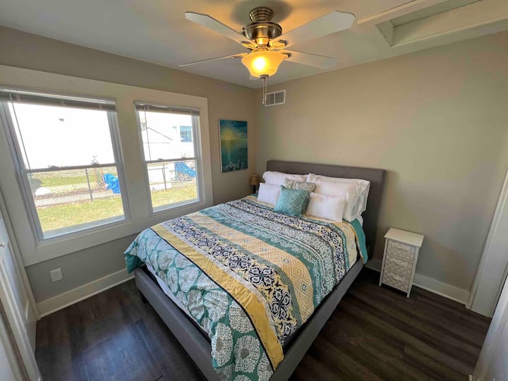 Master bedroom with queen bed