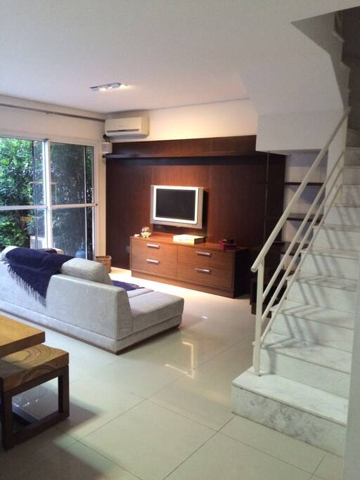 Sala de estar / Living Room