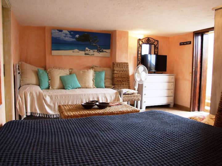 Spálňa s manželskou posteľou