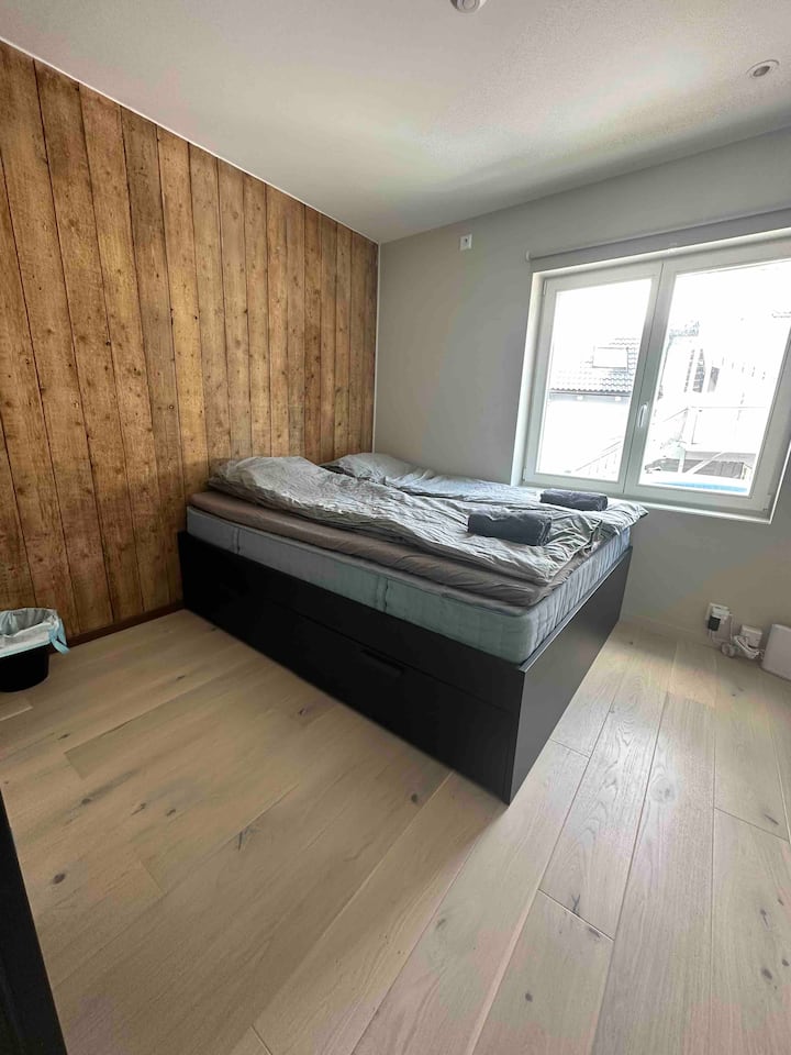 Spálňa 1 - 160 cm lôžko