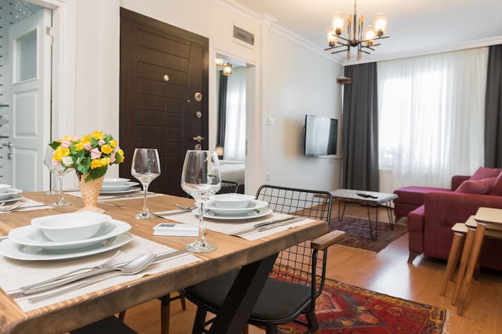 Family building with little Hagia Sophia view