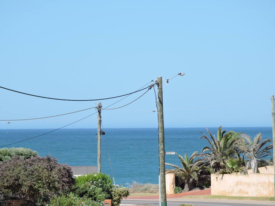 Ocean within metres from the accommodation