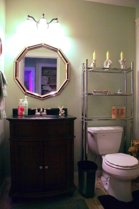 Private 4 piece bath