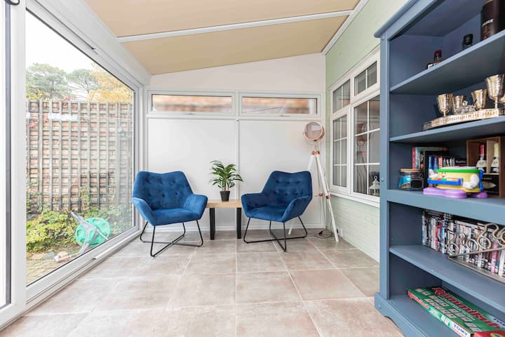 Spacious 3 Bedroom House | Near Sea & Shops - Bournemouth